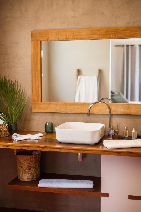 Karibuni Boutique Hotel (Adults Only) Cul de Sac Exteriör bild