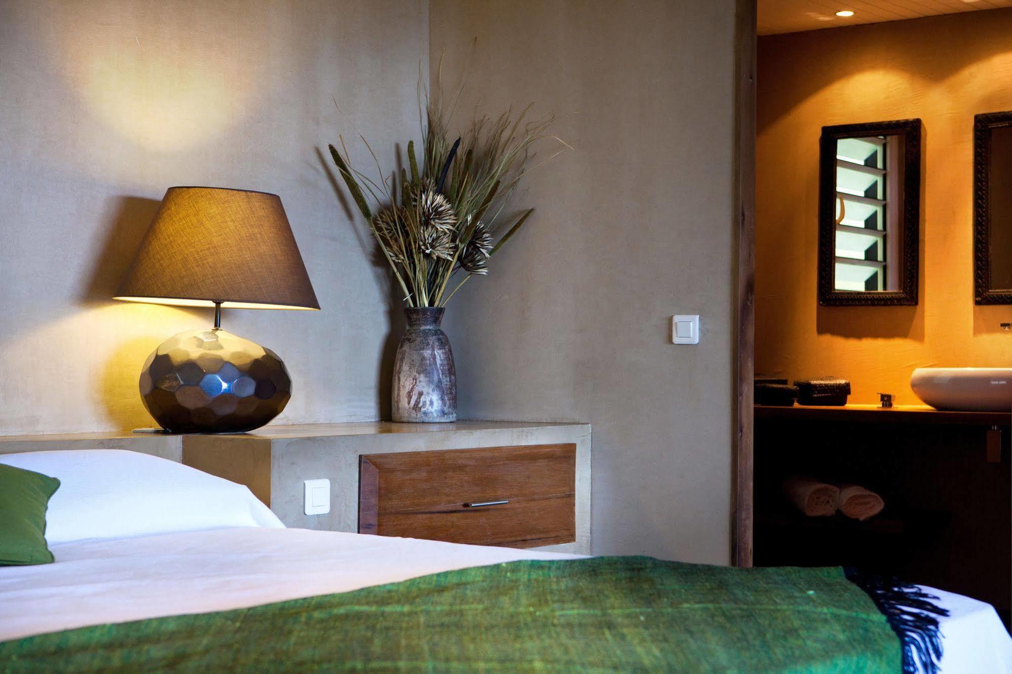 Karibuni Boutique Hotel (Adults Only) Cul de Sac Exteriör bild